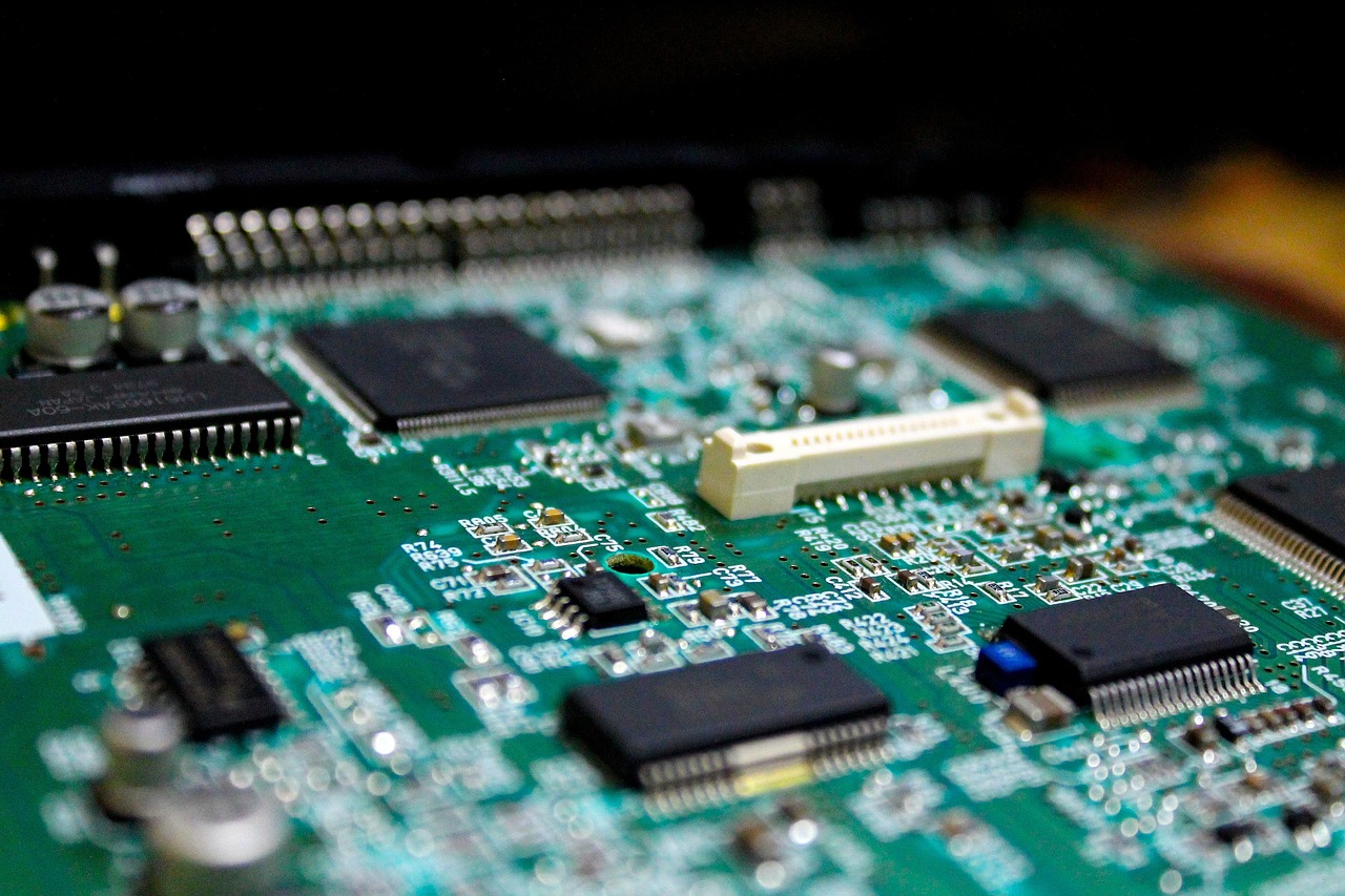 electronics-4972649_1280